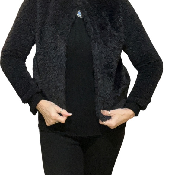 Faux fur bomber jacket - Picture 2 of 4